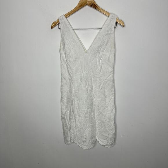 Lilly Pulitzer V neck Eyelet Lace shift Dress WHITE 92392 scalloped women's 2 - Picture 4 of 9